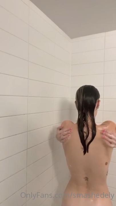 Ashley Matheson Nude Shower Leak 2